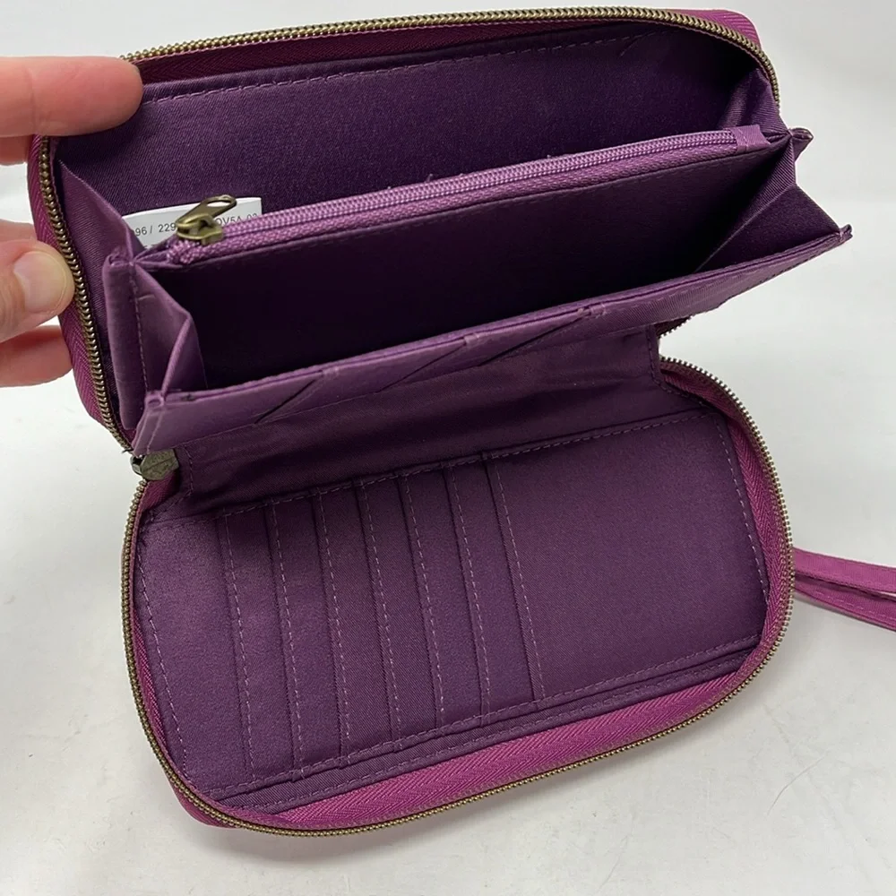 TRAVELON Wristlet RFID Signature Purple  Pleated Double Zip Clutch